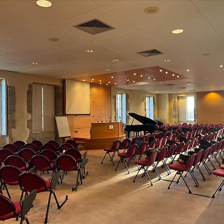 Hotellerie Saint Yves Chartres Kültér fotó