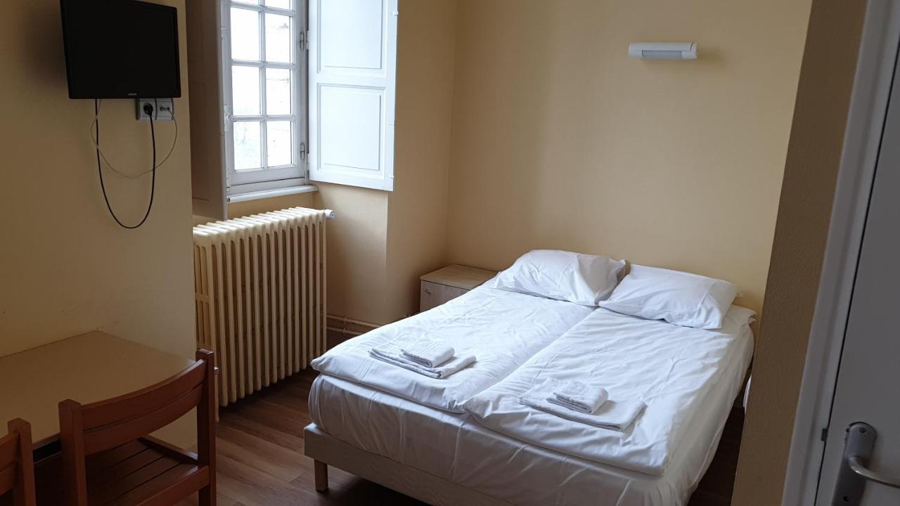 Hotellerie Saint Yves Chartres Kültér fotó
