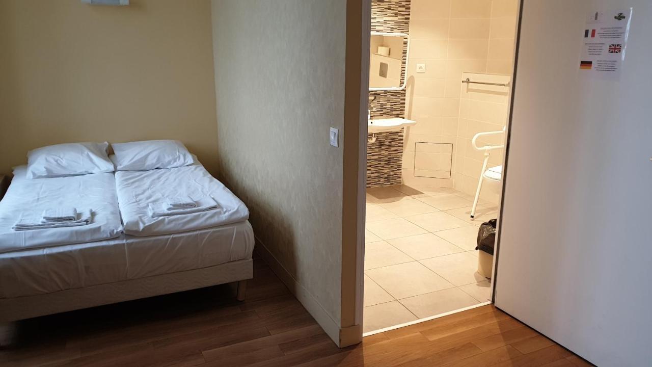 Hotellerie Saint Yves Chartres Kültér fotó