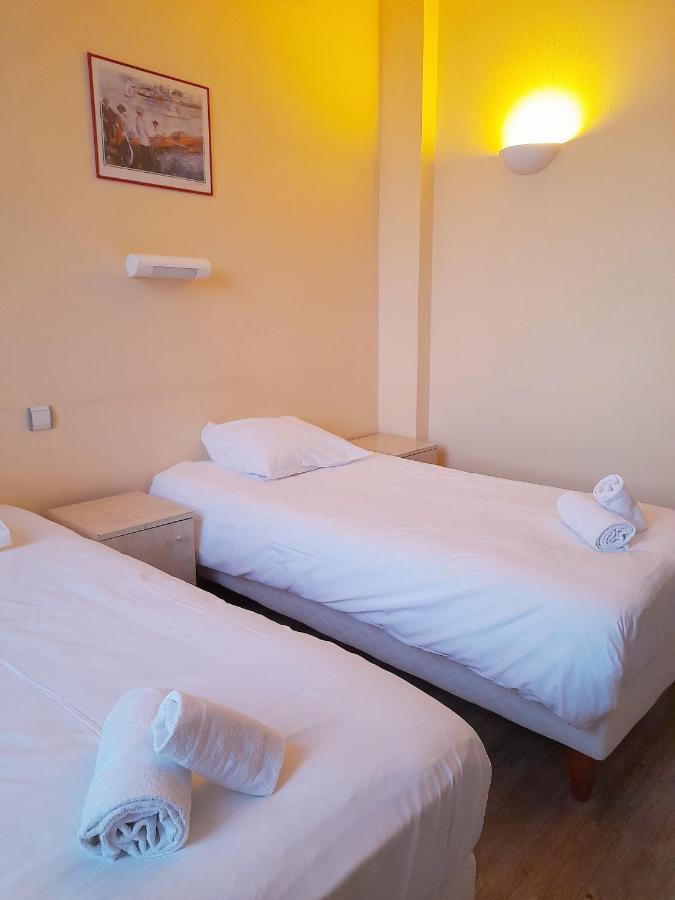 Hotellerie Saint Yves Chartres Kültér fotó